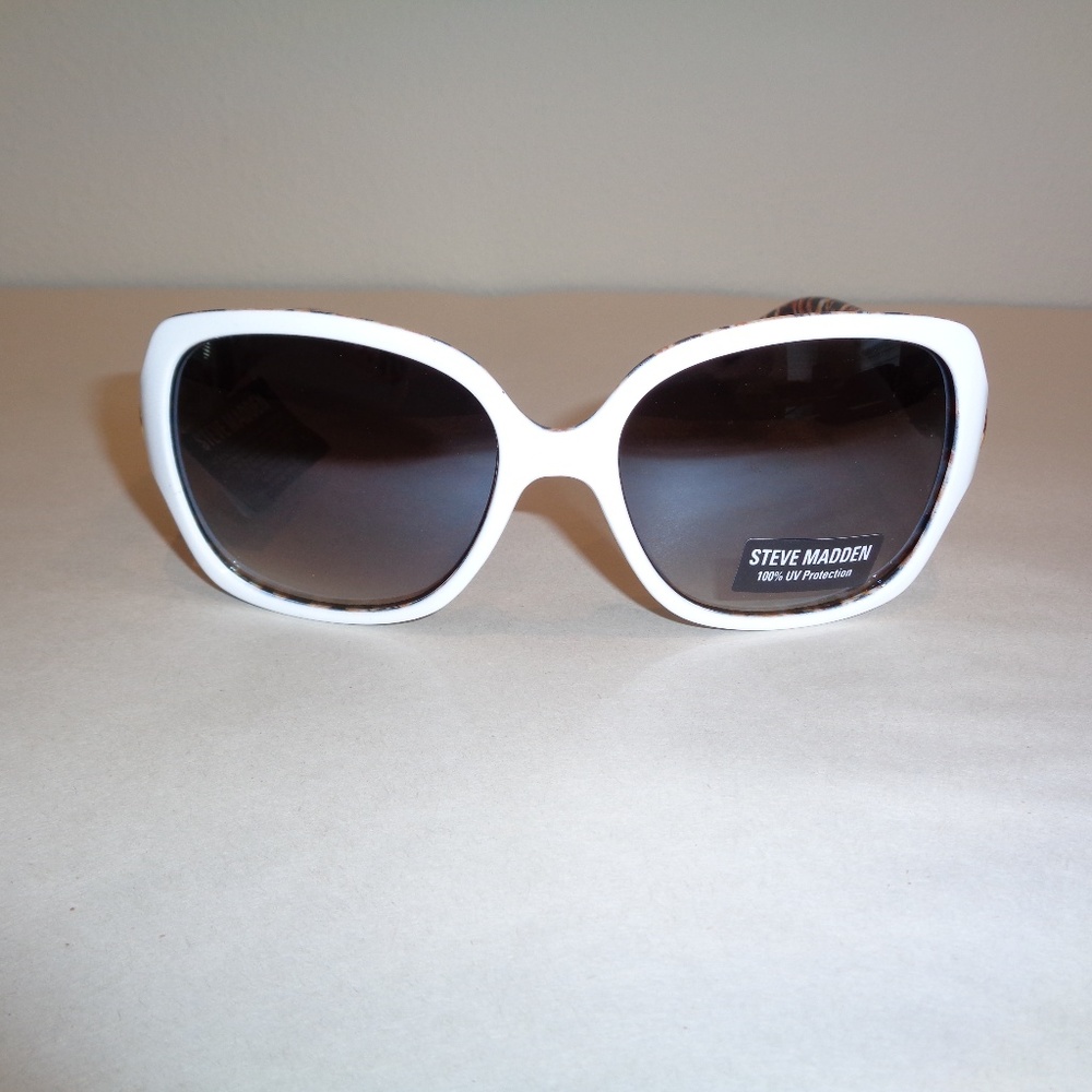 Steve Madden SM893105 White Womens Sunglasses